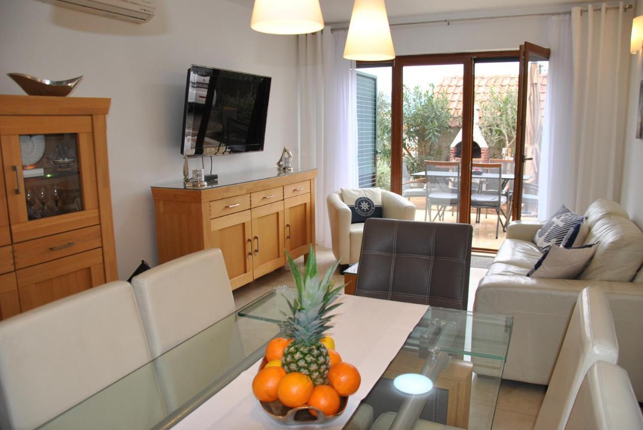 Apartment Relax Villa Salena Слатине Екстер'єр фото