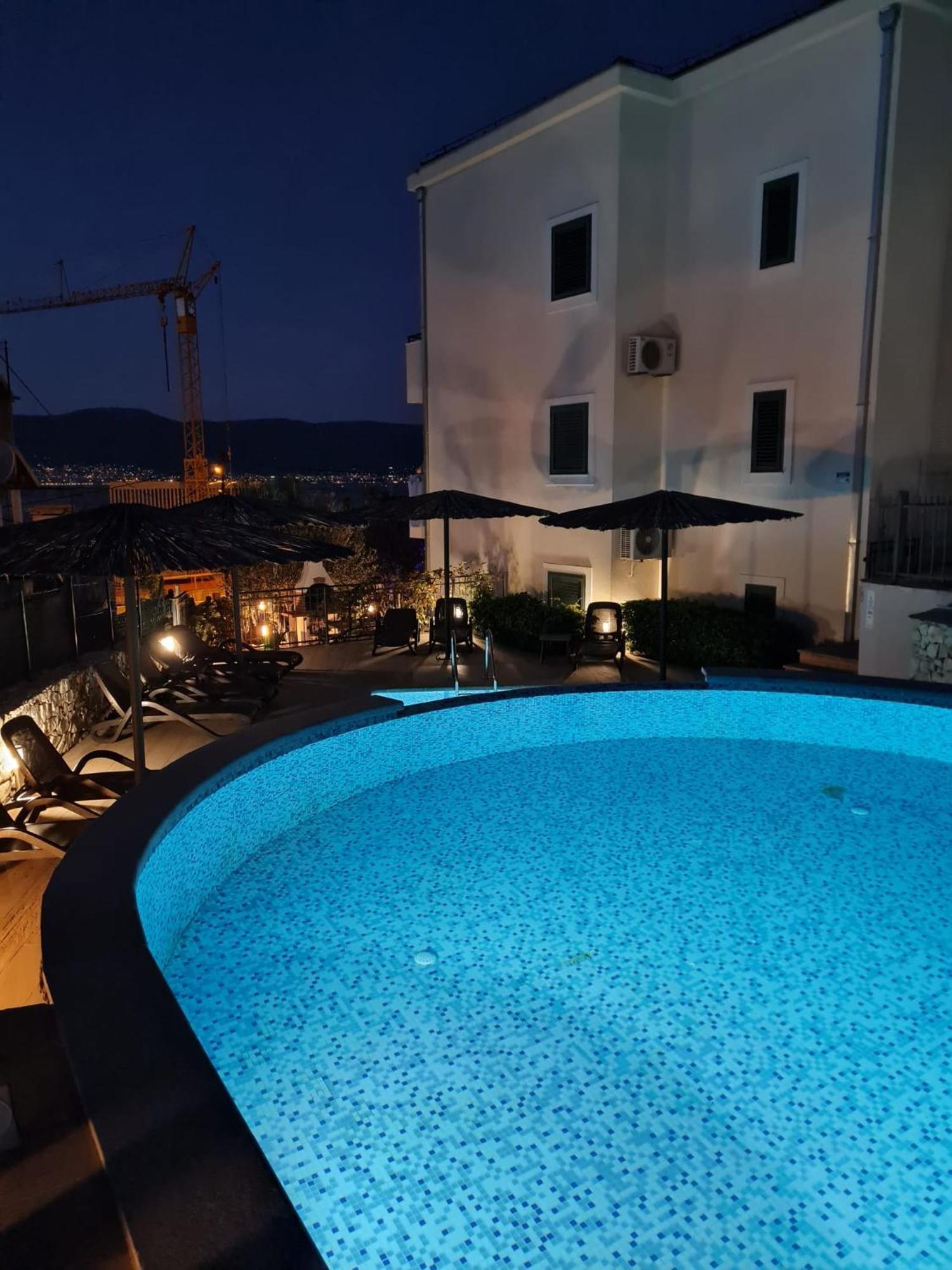 Apartment Relax Villa Salena Слатине Екстер'єр фото