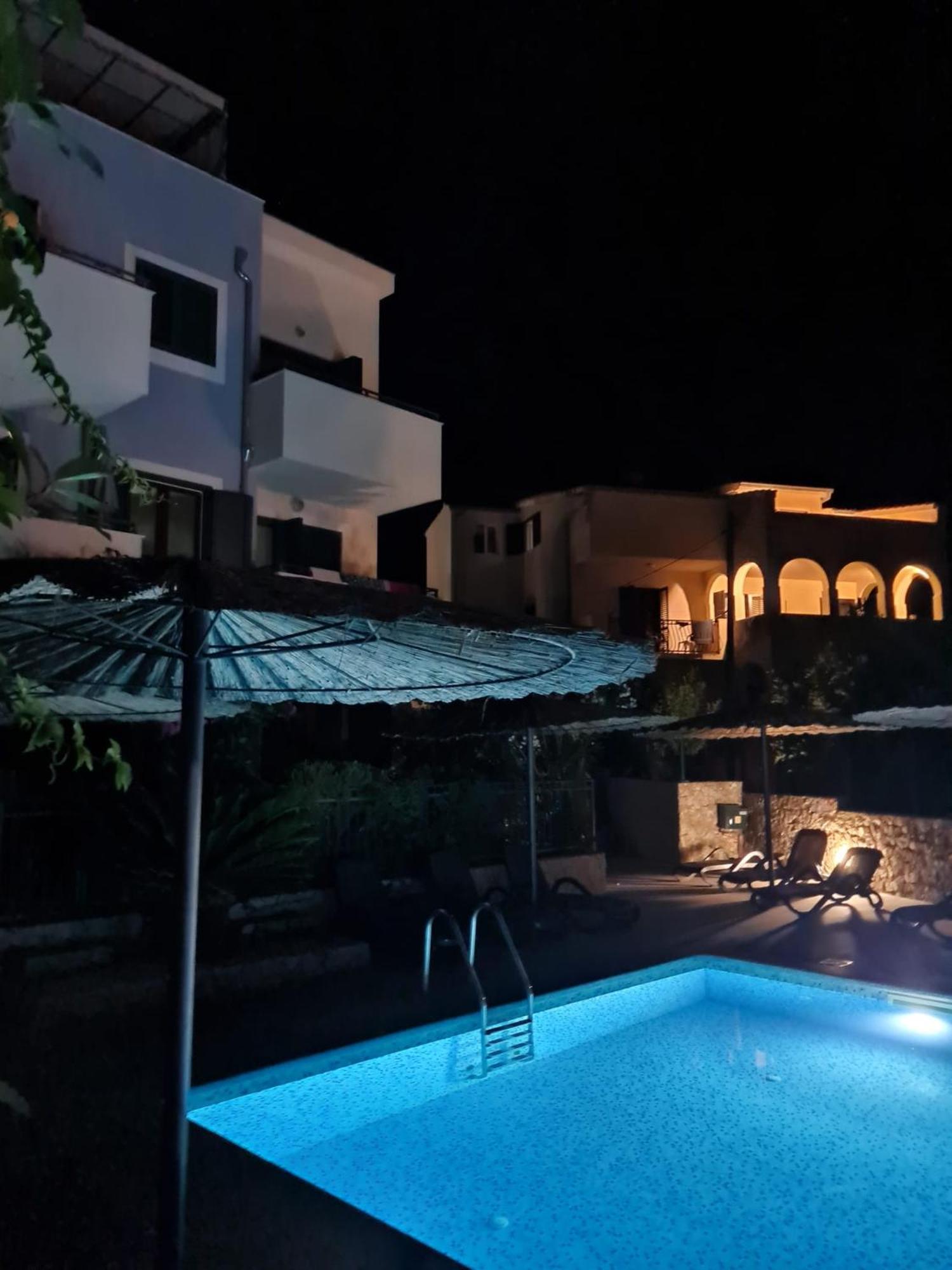 Apartment Relax Villa Salena Слатине Екстер'єр фото