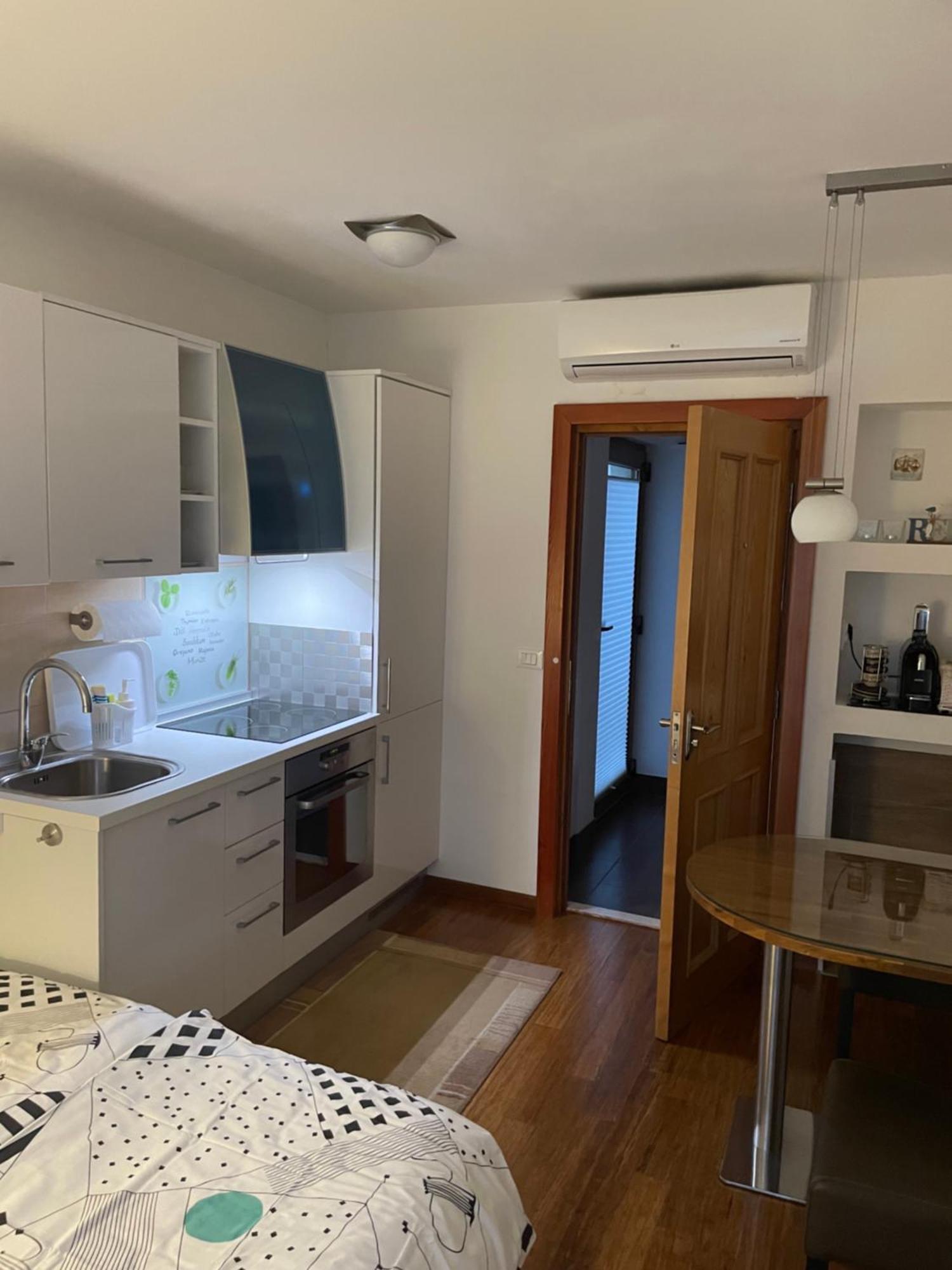 Apartment Relax Villa Salena Слатине Екстер'єр фото