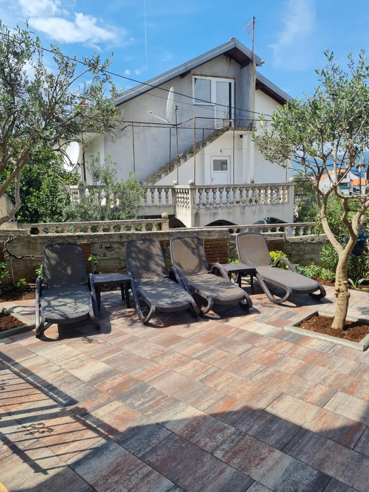 Apartment Relax Villa Salena Слатине Екстер'єр фото